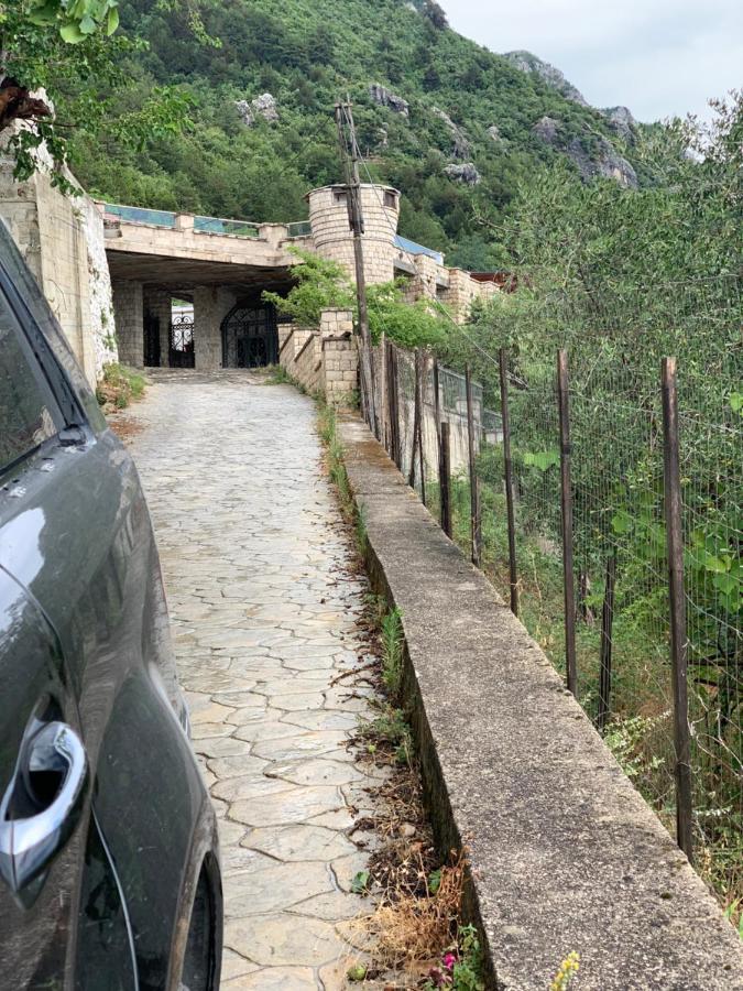 Villa Celaj “The Castle” Kruja Kültér fotó