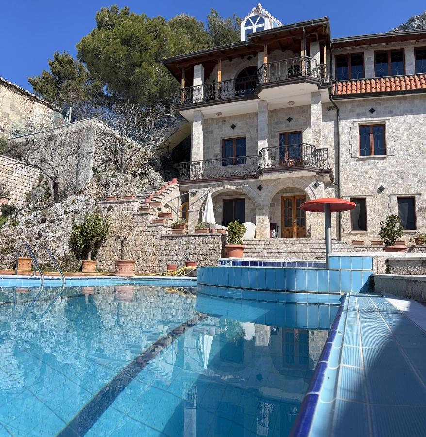 Villa Celaj “The Castle” Kruja Kültér fotó