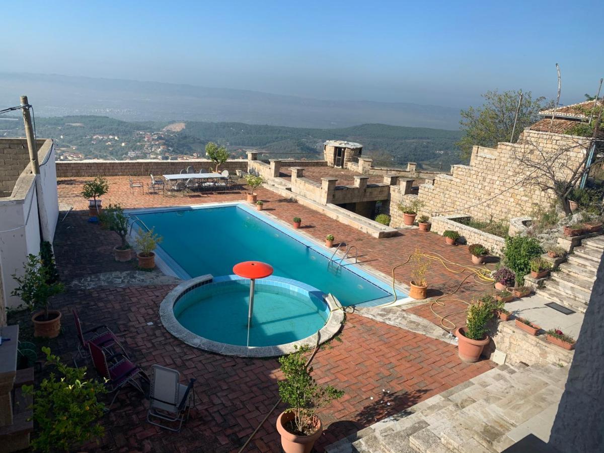Villa Celaj “The Castle” Kruja Kültér fotó